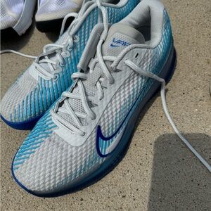 NikeCourt Air Zoom Vapor 11